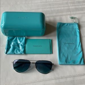 *Like New* Tiffany & Co. aviator sunglasses